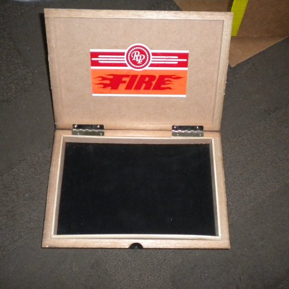 Rocky Patel Fire Cigar Box - Picture 2 of 5